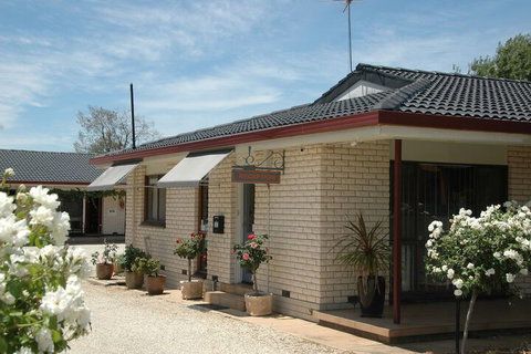 Motel Woongarra - Accommodation Redcliffe 4