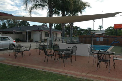 Motel Woongarra - Accommodation Redcliffe 1
