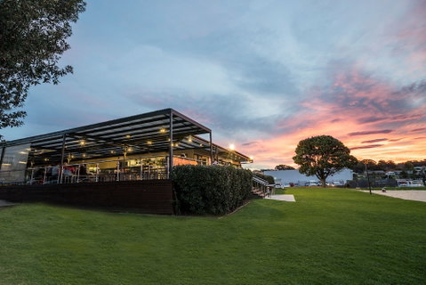 The Huskisson - Accommodation Redcliffe 0