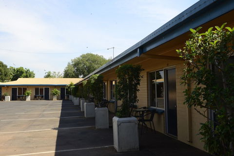 Katherine Motel - Accommodation Redcliffe 0