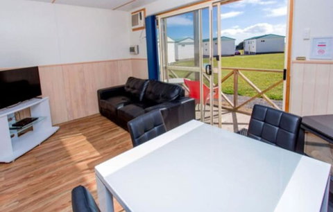 Discovery Parks â€“ Devonport - Accommodation Redcliffe 5