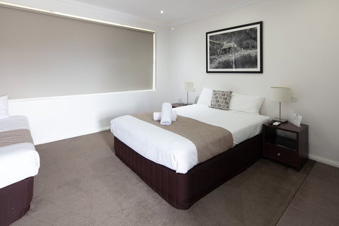 Merivale Motel - Accommodation Redcliffe 2