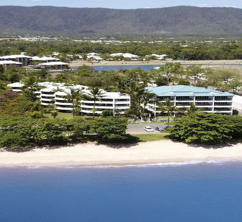 Roydon Beachfront Apartments - Accommodation Redcliffe 1