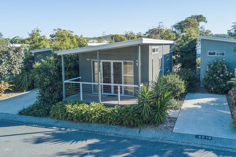Fingal Bay Holiday Park - Accommodation Redcliffe 2