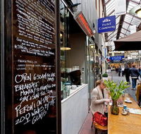 Hotel Causeway - Accommodation Redcliffe