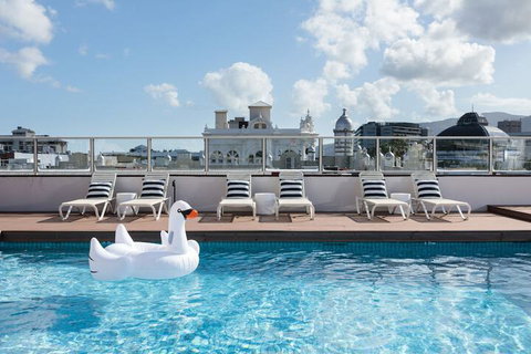 Rydges Plaza Cairns - Accommodation Redcliffe 3