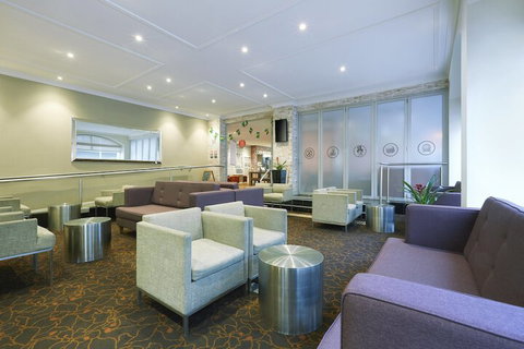 Holiday Inn Darling Harbour, An IHG Hotel - Accommodation Redcliffe 2