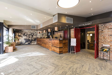 Old Woolstore Apartment Hotel - Accommodation Redcliffe 1