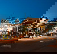 Majestic Oasis Apartments - Accommodation Redcliffe