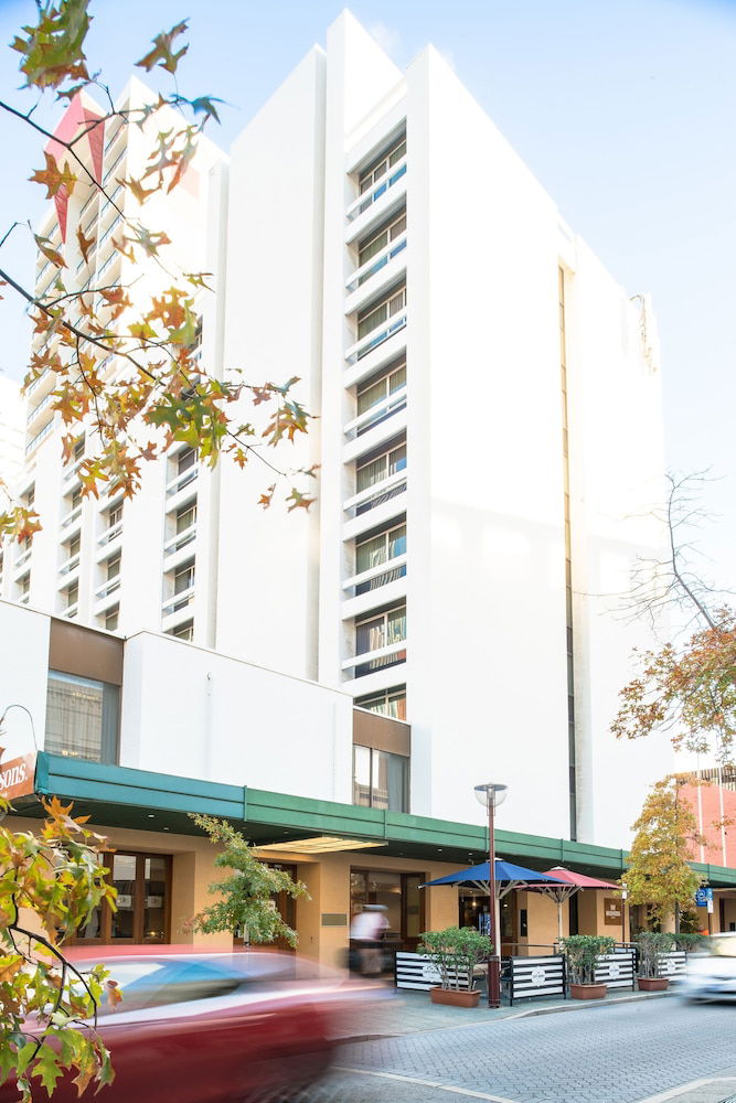 Anketell WA Accommodation Redcliffe