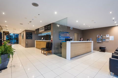 The Esplanade Resort And Spa - Accommodation Redcliffe 5