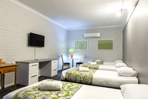 Country Motel Ipswich - Accommodation Redcliffe 6