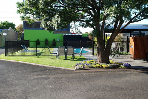 Mitchell On Main Motel & Apartments - Accommodation Redcliffe 1