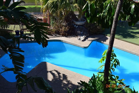 Early Australian Motor Inn - Accommodation Redcliffe 1