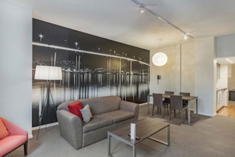 Mantra One Sandy Bay Road - Accommodation Redcliffe 0