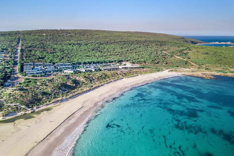 Smiths Beach Resort - Accommodation Redcliffe 1