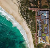 Smiths Beach Resort - Accommodation Redcliffe