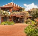 Rainbow House - Accommodation Redcliffe
