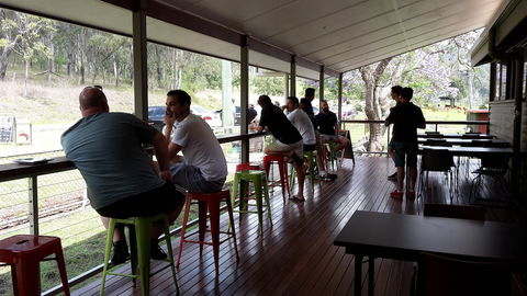 Christmas Creek Cafe & Cabins - Accommodation Redcliffe 1
