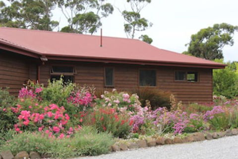 Eagles Roost Farmstay B & B - Accommodation Redcliffe 0