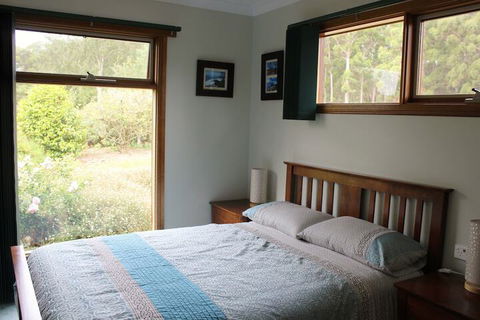 Eagles Roost Farmstay B & B - Accommodation Redcliffe 5