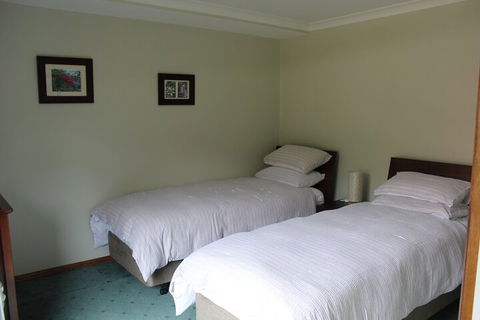 Eagles Roost Farmstay B & B - Accommodation Redcliffe 3