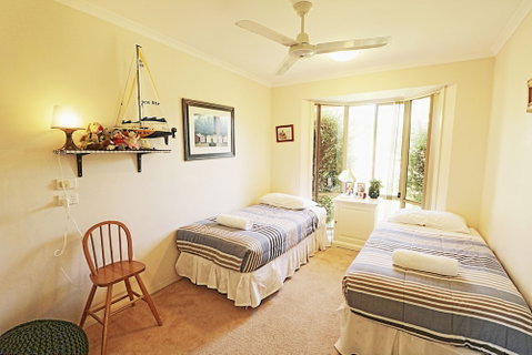 Ella Bleu - Accommodation Redcliffe 3
