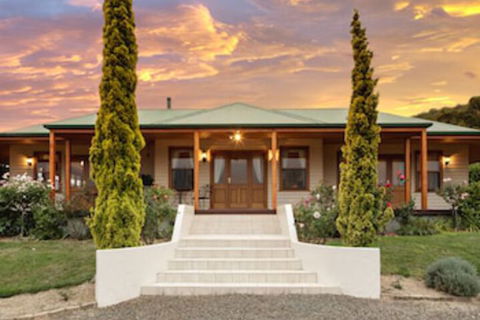 Ambience On Huon B&B - Accommodation Redcliffe 0