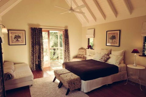 Old Church B&B - Accommodation Redcliffe 7