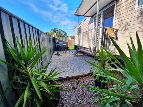 Ceespray On Owen - Accommodation Redcliffe 1
