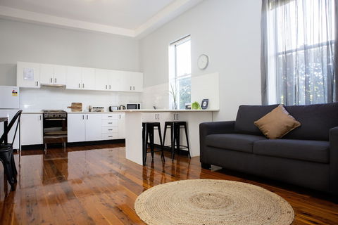 Revive Central Apartments - Accommodation Redcliffe 6