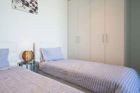 C3CBD Melbourne Apartment - Accommodation Redcliffe 5