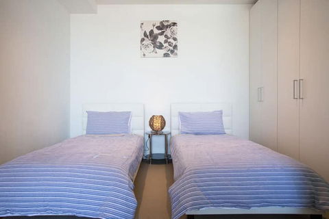 C3CBD Melbourne Apartment - Accommodation Redcliffe 3