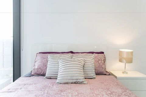 C3CBD Melbourne Apartment - Accommodation Redcliffe 4