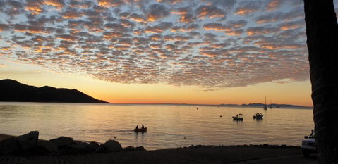 A City Retreat 2BR Apartment Reid Park Townsville - Accommodation Redcliffe 1