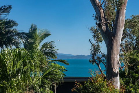 Oasis 26 - Accommodation Redcliffe 2