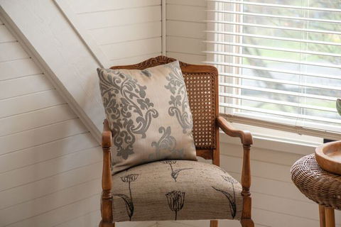 ARCADIA - The Barn Cottage & Rosehill Cottage - Accommodation Redcliffe 4