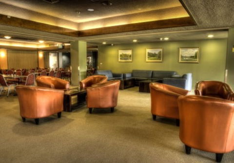 Yowani Country Club - Accommodation Redcliffe 5