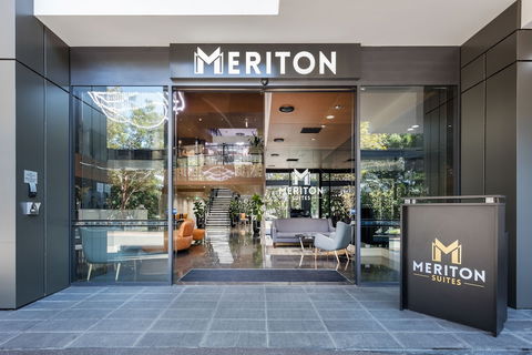 Meriton Suites North Sydney - Accommodation Redcliffe 0