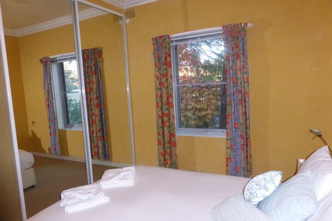 A Colourcity Apartments - Accommodation Redcliffe 4