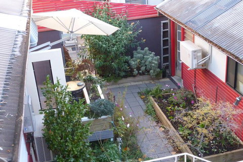 A Colourcity Apartments - Accommodation Redcliffe 1