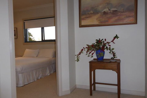 A Colourcity Apartments - Accommodation Redcliffe 5