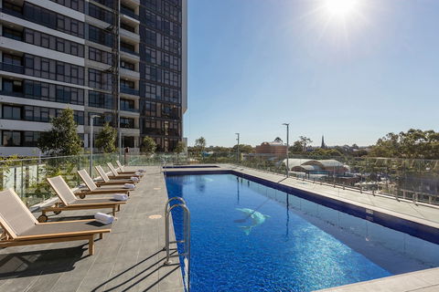 Meriton Suites Church Street, Parramatta - Accommodation Redcliffe 6