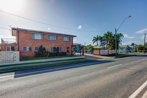 Galaxy Mackay Motor Inn - Accommodation Redcliffe 2