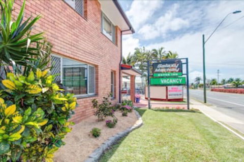 Galaxy Mackay Motor Inn - Accommodation Redcliffe 7
