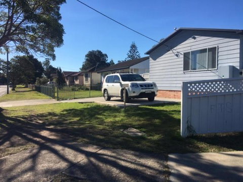 Mystic Blue & Green Meadow - Accommodation Redcliffe 2