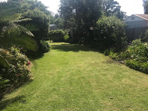 Mollymook Fantastic Holiday House - Accommodation Redcliffe 3