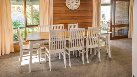 Mollymook Fantastic Holiday House - Accommodation Redcliffe 5