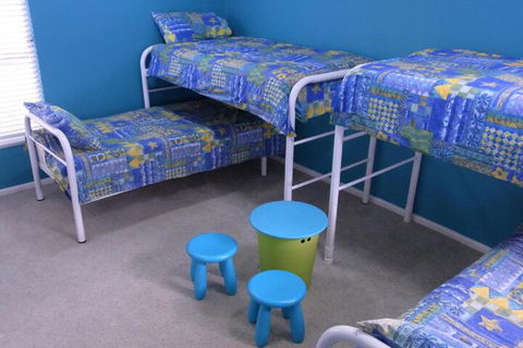 A Lakehouse Escape - Accommodation Redcliffe 2