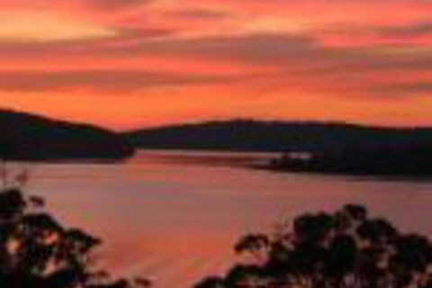 A Lakehouse Escape - Accommodation Redcliffe 0